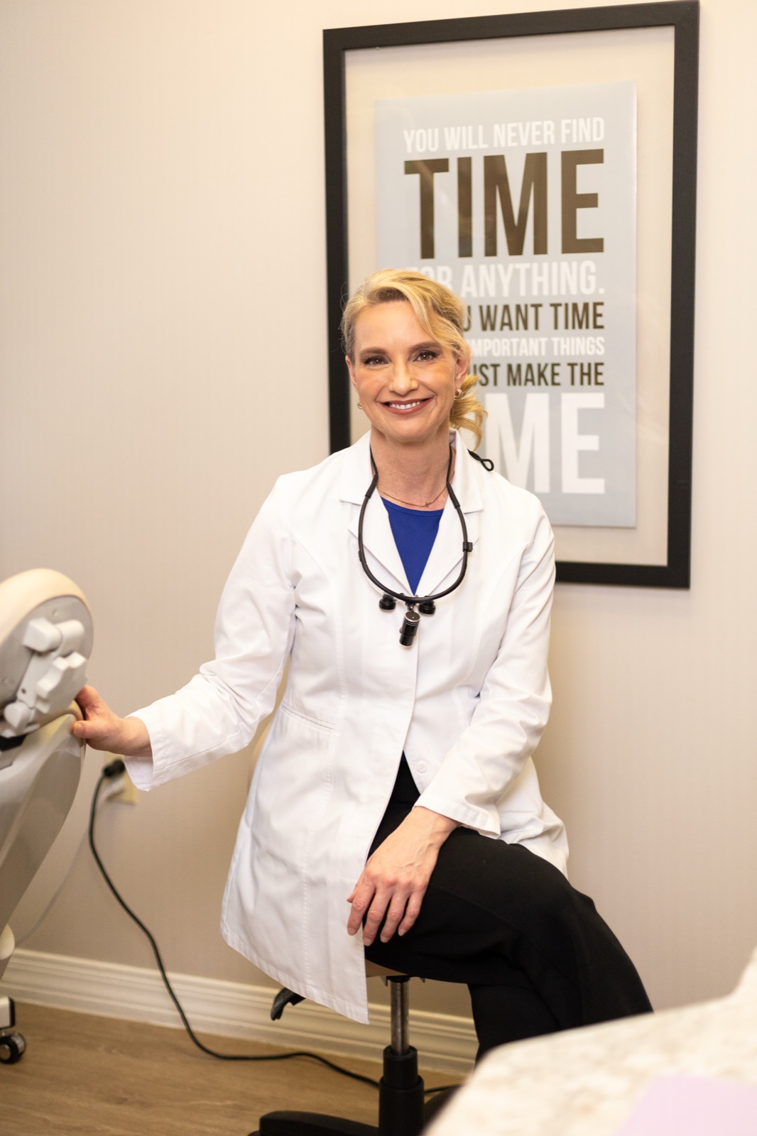 Dr. Allison House reviewing a treatment plan chairside
